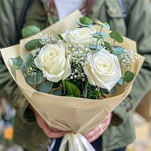 Букет цветов из:  Розы #REPLACE_PRED# Пионерский